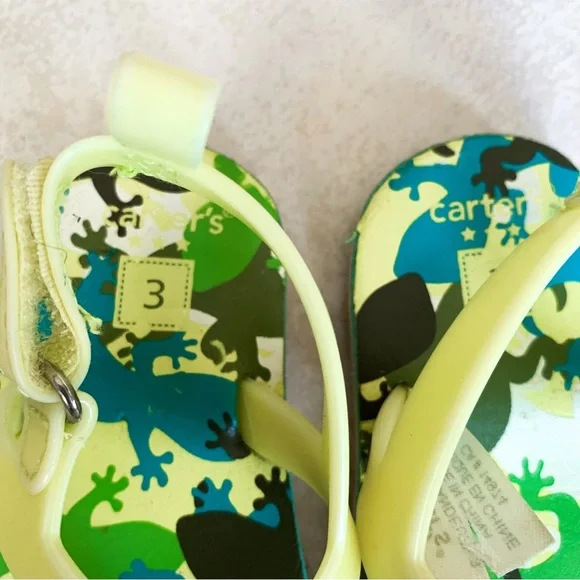 Carters • Flip Flops - Picture 3 of 4